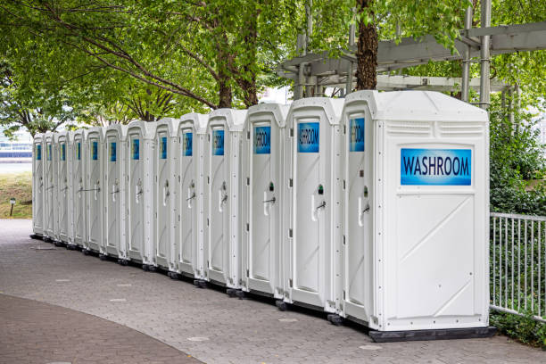 Portable Toilet Options We Offer in Oak Park, IL