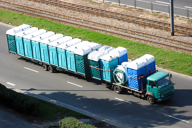 Best Porta potty rental near me  in Oak Park, IL
